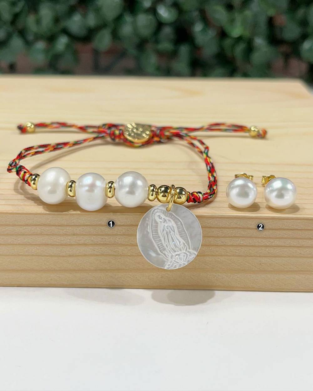 Virgin Of Guadalupe Bracelet In Nacre With Adjustable Thread And 925