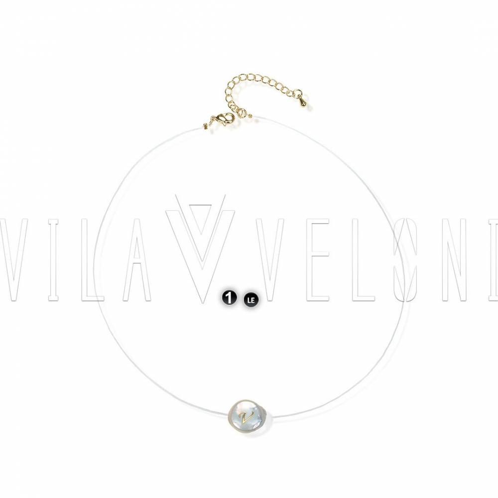 Vila Veloni Letter O Necklace, made of thread and natural stone