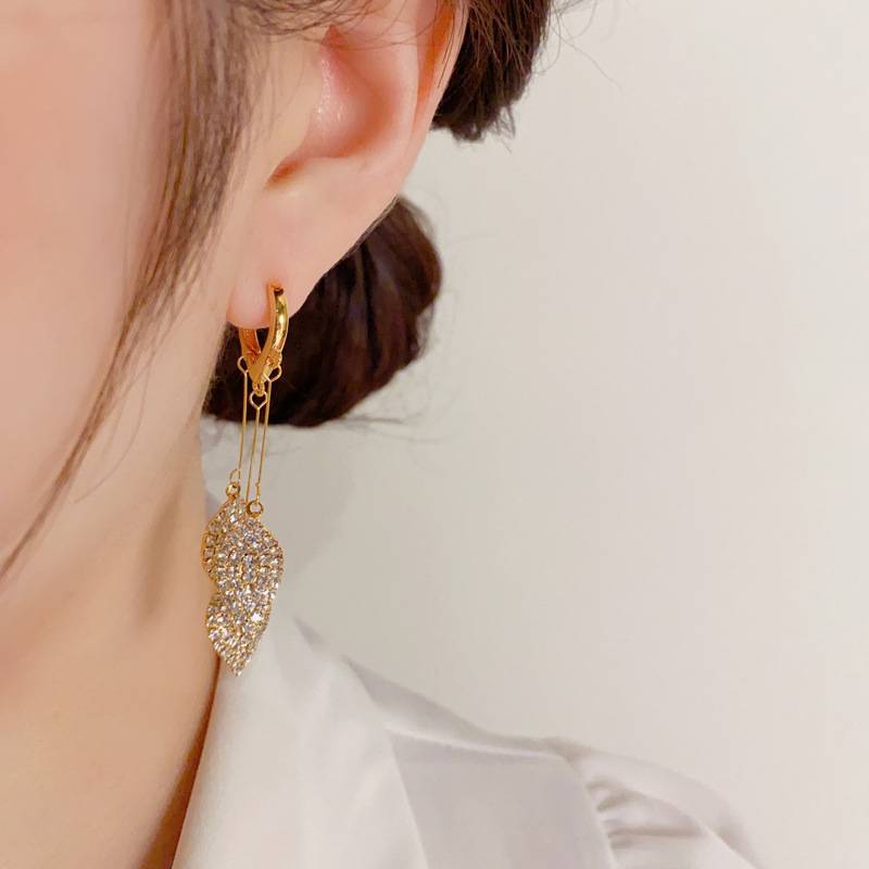 Aretes Largos 18k Gold Fashion con Zirconias